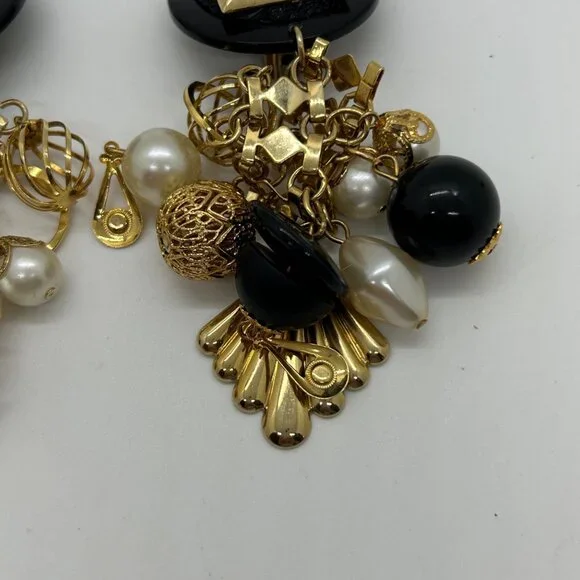 Vintage Gold Black Dangle Earrings Faux Pearl Geometric Retro Runway Chandelier - Picture 15 of 16